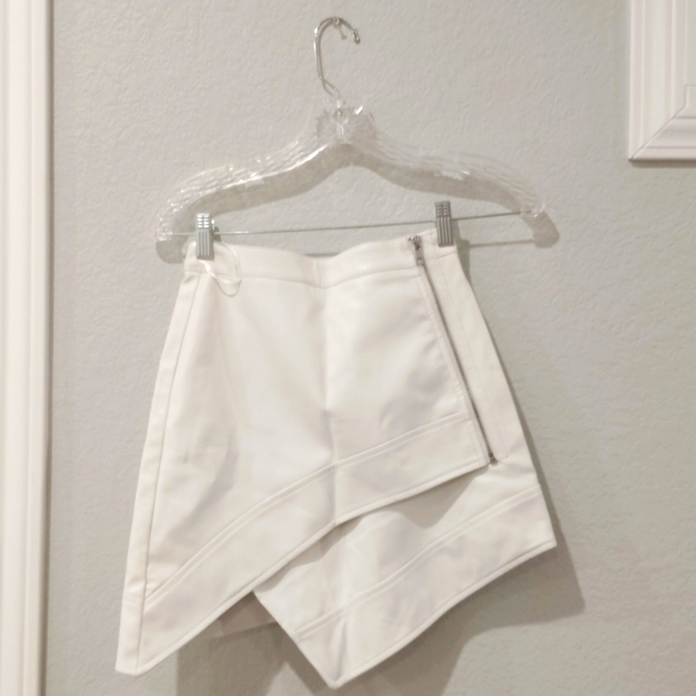 Honey Punch White Skirt - Picture 2 of 5